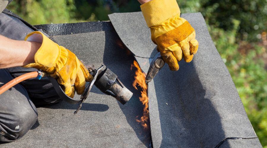 Expert Emergency Roof Repairs services in Fredonia, PA